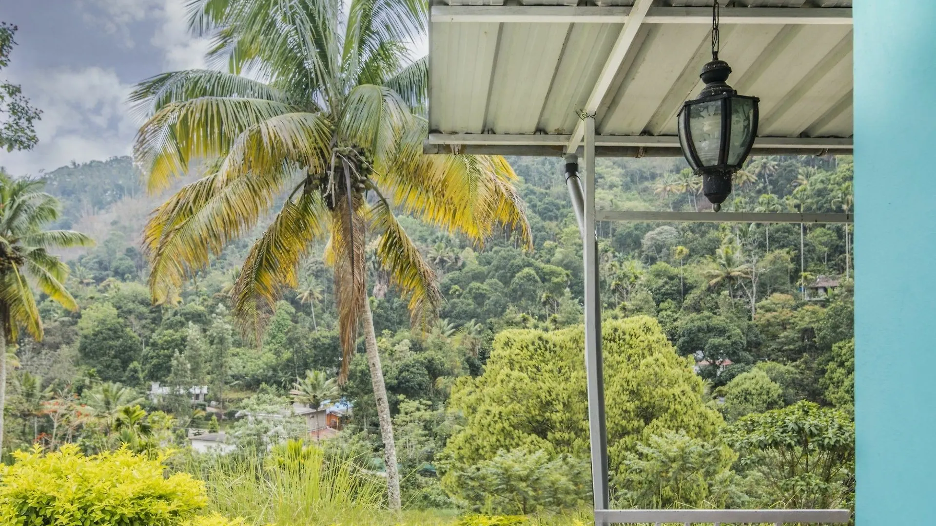 Guesthouser 2 Bedroom Cottage F7D0 Munnar 2*,